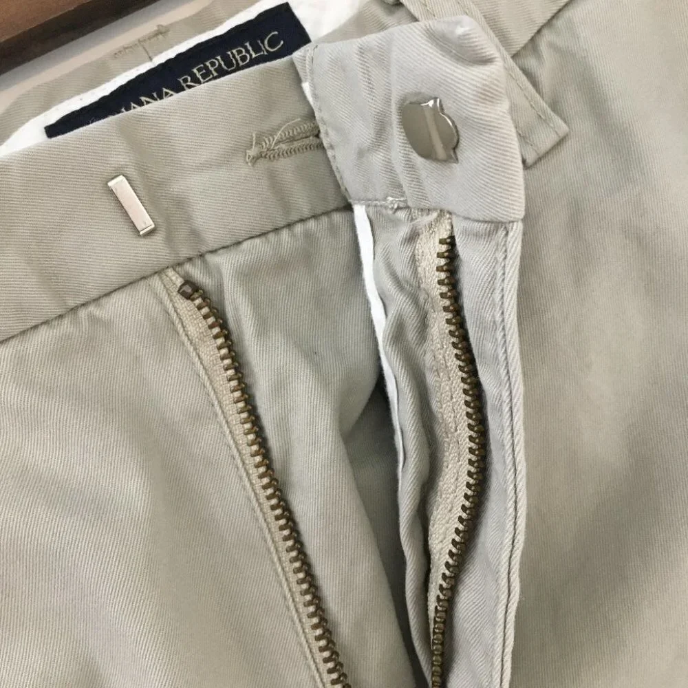 Cream Banana Republic Pants 35/30